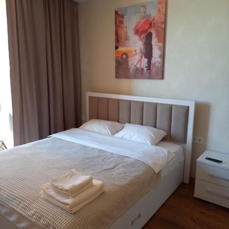 Апартаменти Центр, Промінь 2 Lutsk Ngoại thất bức ảnh